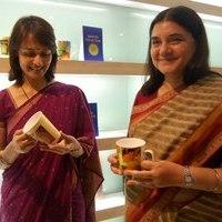 Amala Akkineni and Maneka Gandhi at a painting exhibition - Photos